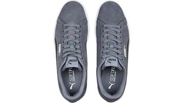 Zapatilla Puma en color gris disponible en Amazon.