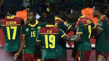Cameroon&#039;s players celebrate after scoring a goal during the 2017 Africa Cup of Nations semi-final football match between Cameroon and Ghana in Franceville on February 2, 2017. / AFP PHOTO / ISSOUF SANOGO