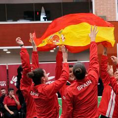 España gana 4-1 a Suecia en su debut en el clasificatorio