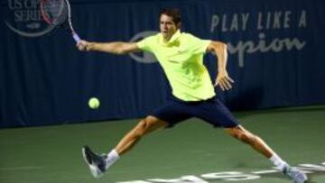Garc¨ªa-L¨®pez avanza a tercera ronda en Winston-Salem