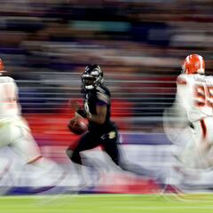 Who has the biggest NFL rivalry?