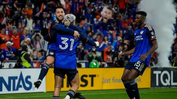 Chris Albright, el directo deportivo de FC Cincinnati ganó el premio como el mejor directivo del año después de que el equipo ganara la Supporter's Shield.