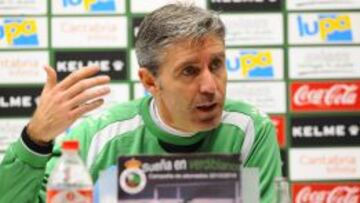 "Hay alguna opción de pasar, cada vez menos, pero la hay"