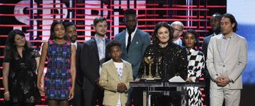 El reparto de Moonlight recogió la estatuilla que acredita al filme como mejor película en los premios Espíritu Independiente.