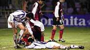 DERROTADOS. La remontada era posible y la decepción fue palpable en el campo.