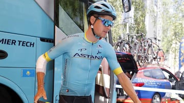 Jakob Fuglsang, antes de tomar la salida de la cuarta etapa del Tour de Francia 2019.
