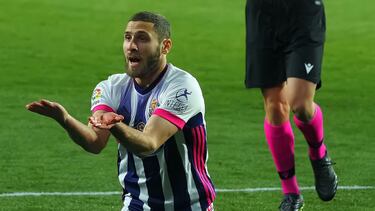 20/02/21 PARTIDO PRIMERA DIVISION
VALLADOLID - REAL MADRID
SHON WEISSMAN Y EL ARBITRO CUADRA FERNANDEZ