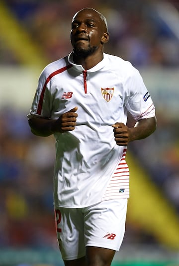 El jugador de RD del Congo llegó al Sevilla en al 15/16 procedente del Chelsea.