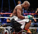 El día que Mayweather fue a la lona ante un salvadoreño