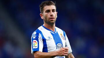 BARCELONA, SPAIN - AUGUST 21: Adrian Embarba of RCD Espanyol gestures during the La Liga Santader match between RCD Espanyol and Villarreal CF (Photo by Eric Alonso/Getty Images)
 PUBLICADA 29/08/21 NA MA19 1COL