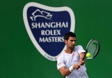 Djokovic back in business for Shanghai Masters