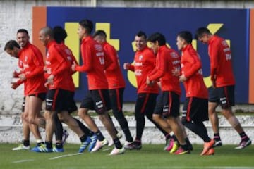 Arturo Salah visitó a la Roja en Pinto Durán