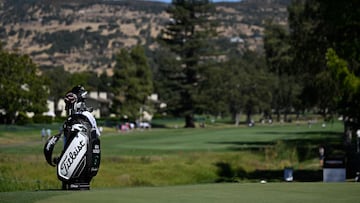 How much does it cost to play at Silverado Resort North Course?