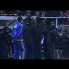 Lass y Paco Jemez, a punto de llegar a las manos en Vallecas