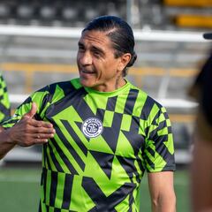 Francisco Palencia debuta con derrota en Costa Rica