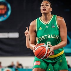 Liz Cambage, 24 puntos en 18 minutos, se pasea ante Argentina