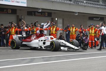 La colombiana se convirtió en la primera piloto latinoamericana en conducir un Formula Uno.