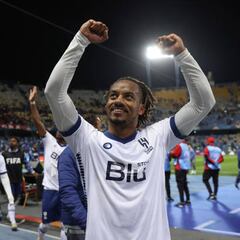 Carrillo encuentra nuevo rol