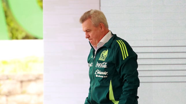 La ‘Bomba’ impidió la salida del ‘Vasco’ Aguirre de la selección mexicana