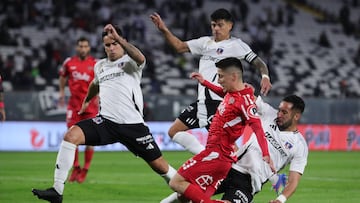 “No he estado a la altura de Colo Colo... Merecemos las críticas, hay que cerrar la boca y trabajar”