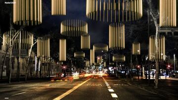 El Ayuntamiento de Barcelona presenta sus luces de Navidad en mayo
