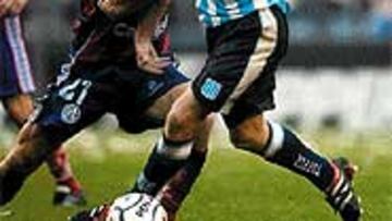 <b>A PUNTO</B>. Adrián Bastía ha cerrado su acuerdo con el Espanyol. Sólo falta que Racing mande el OK definitivo.