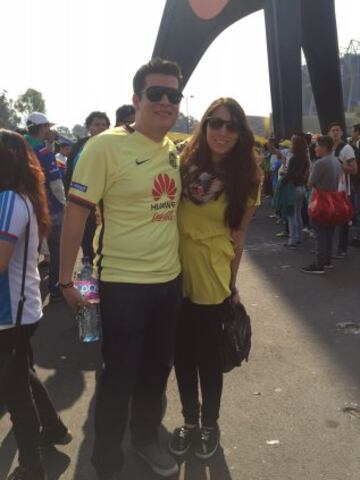 Las parejas y el amor en el clásico América vs Cruz Azul