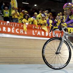 Tiene 105 años y es capaz de pedalear 22 kilómetros