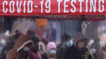 En pocas semanas, ómicron se ha convertido en la variante dominante en Estados Unidos, registrando el 73% de todos los casos de COVID-19. Aquí los detalles.