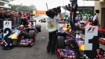 Vettel consiguió su cuarto título en 2013 y venció en 13 carreras, nueve consecutivas.