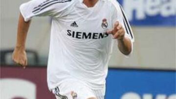 <B>TITULAR.</B> Guti jugó como titular en el partido que enfrentó al Real Madrid con LA Galaxy.