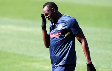 El primer entrenamiento de Bolt con los Central Coast Mariners