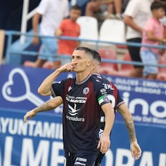 Juanmi Callejón: “Ser el hermano gemelo de José no me ha supuesto nada malo; estoy muy orgulloso de él”