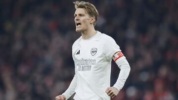 Tras el tropiezo en FA Cup, Arsenal busca ganarle al Tottenham para mantenerse en segundo lugar de la Premier League.