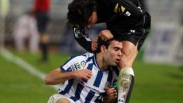 <b>CONTUNDENTE. </b>Gaspar agarra del pelo a Díaz de Cerio.