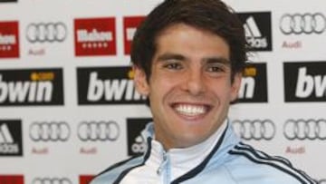Kaká ha vuelto a aparecer con su habitual sonrisa ante la prensa.