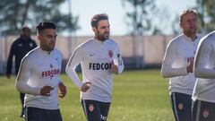 Falcao y Fabregas durante un entrenamiento con M&oacute;naco.