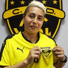 "Estoy feliz; ojalá seamos más las que tengamos un contrato"