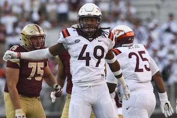 Con el pick global número 9, los San Francisco 49ers eligen a... Tremaine Edmunds, linebacker egresado de Virginia Tech.