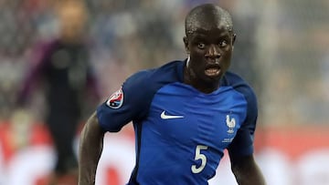 N’Golo Kanté es el motor del Leicester campeón de la Premier y un fijo para Deschamps en Francia durante la Eurocopa.