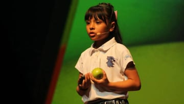 Adhara Pérez, la niña genio de 8 años con IQ superior a Einstein