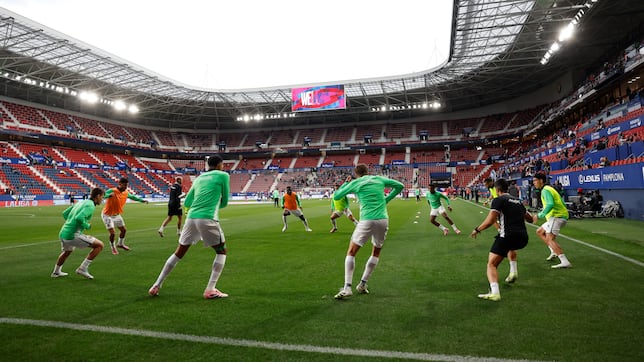 Identificado el autor de un vuelo prohibido con un dron durante un partido de Osasuna