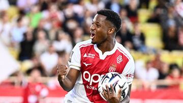 Ansu Fati celebra un gol.