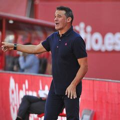 Luis García Plaza: "Valjent estará aislado sin contacto con el grupo hasta el lunes"