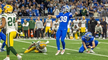 Jake Bates kicked the game winning field goal as time expired to keep the Detroit Lions at the top of the NFC and extend their win steak to 11 games.