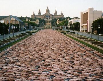 Spencer Tunick en Barcelona 2003