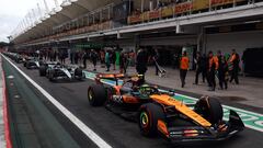 Verstappen sale desde el pit-lane