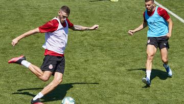 Santi Bueno, en un entrenamiento con el Girona.