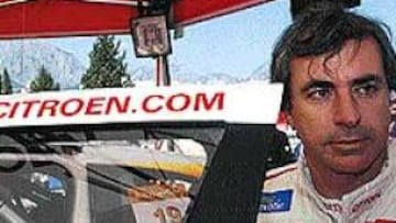 <b>SUDOROSO.</B> El equipaje extraviado causará molestias al español, que no podrá cambiarse en todo el rally.