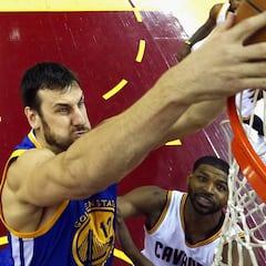 Sorpresa en el mercado NBA: Bogut jugará en los Lakers